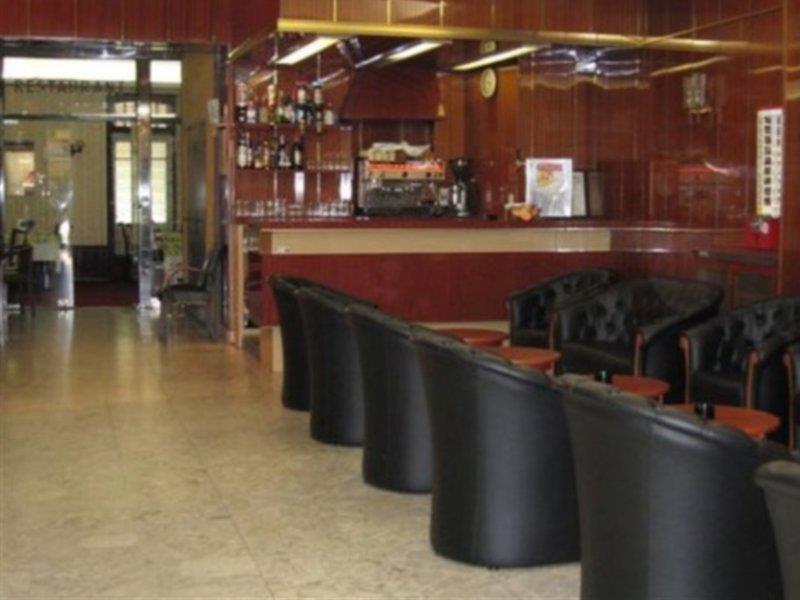 Hotel Saint Etienne Lourdes Interior photo